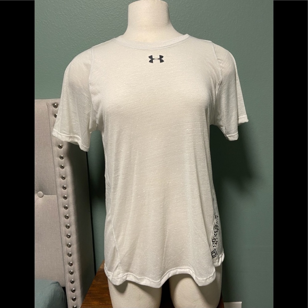 Under Armour active wear women’s Breeze short sleeve t-shirt